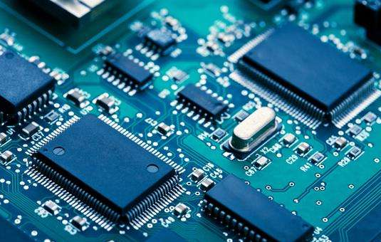 中國(guó)高端芯片自主研制的基礎(chǔ)與挑戰(zhàn) 電子信息與通訊系統(tǒng)的視角